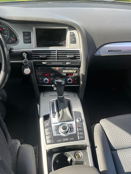 Audi A6 3 of 9