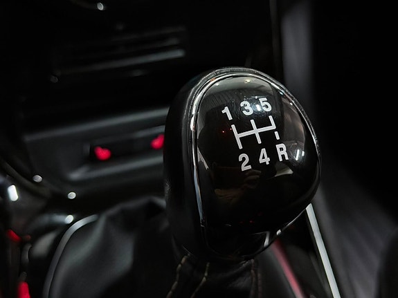Ford Fiesta 17 of 22