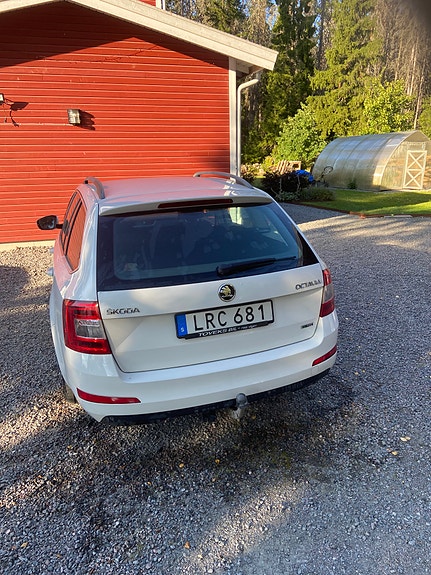 Skoda Octavia 4 of 10