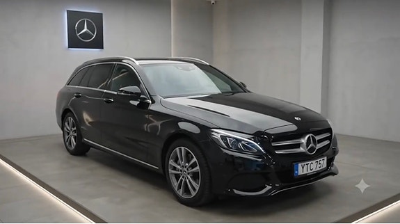 Mercedes-Benz C350 2 of 13