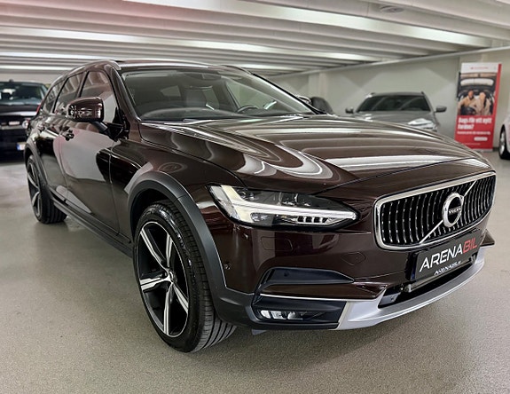 Volvo V90 Cross Country 5 of 29