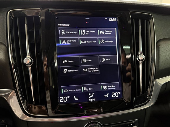 Volvo V90 Cross Country 22 of 29