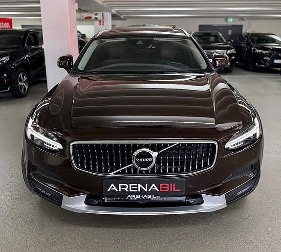 Volvo V90 Cross Country 6 of 29