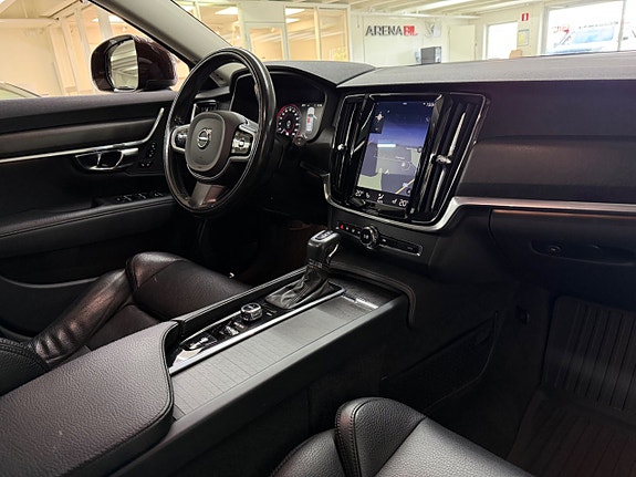 Volvo V90 Cross Country 17 of 29