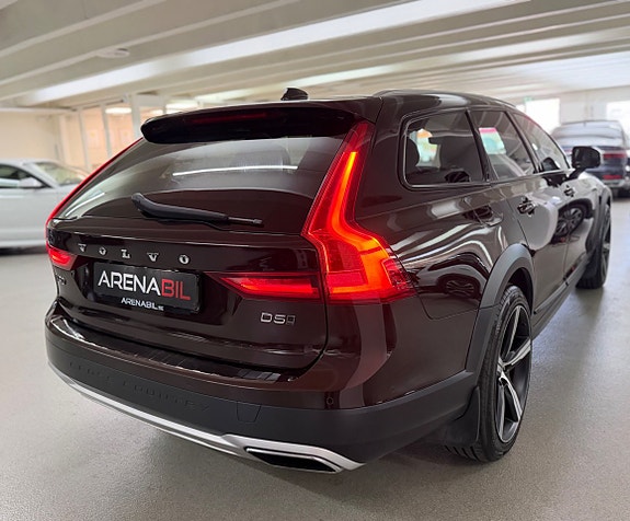Volvo V90 Cross Country 4 of 29