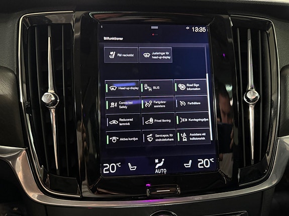 Volvo V90 Cross Country 23 of 29