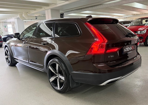 Volvo V90 Cross Country 3 of 29