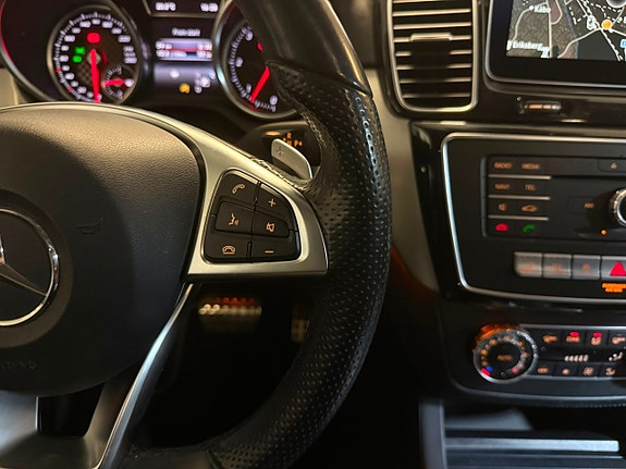 Mercedes-Benz GLE350 d 10 of 23