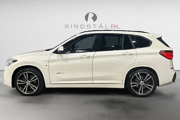 BMW X1 4 of 17