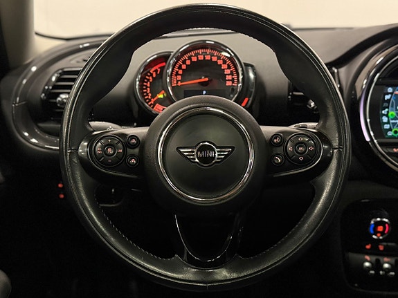 MINI Clubman Cooper 23 of 26