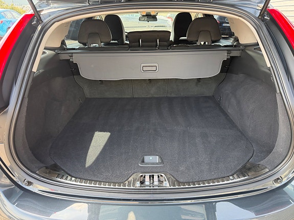 Volvo V60 23 of 30