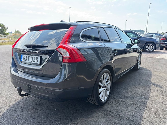 Volvo V60 6 of 30