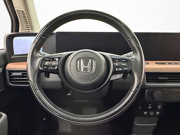 Honda e 15 of 30