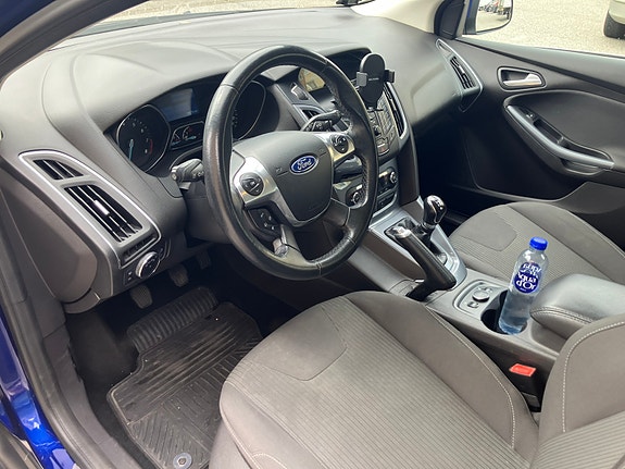 Ford Focus 7 of 9
