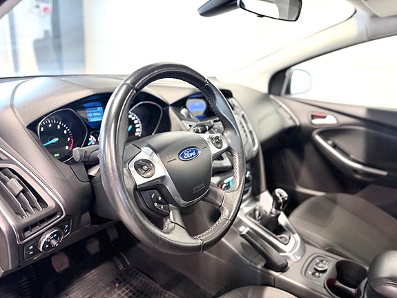 Ford Focus 10 of 16