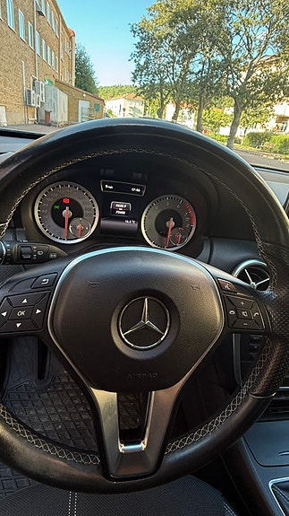 Mercedes-Benz A180 5 of 6