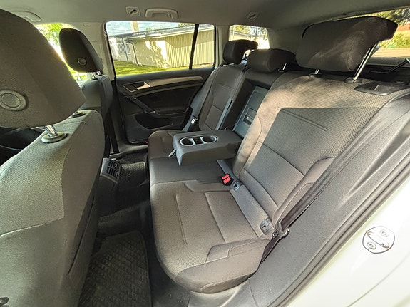 Volkswagen Golf VII 8 of 8