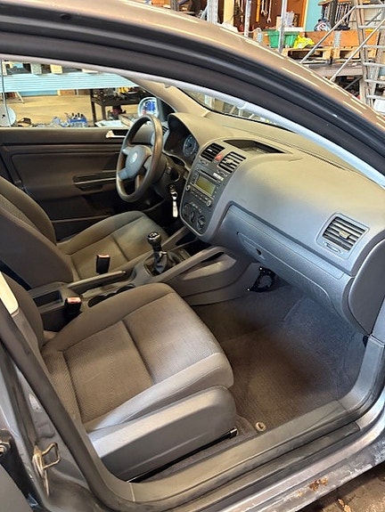 Volkswagen Golf V 13 of 15
