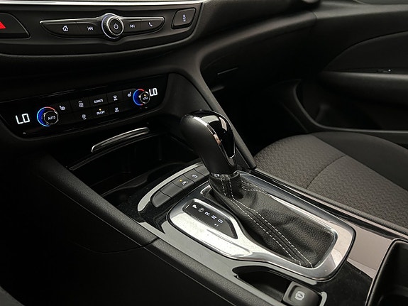 Opel Insignia 20 of 24
