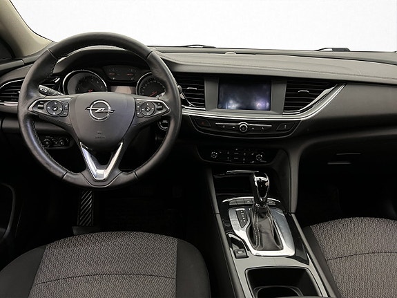 Opel Insignia 12 of 24
