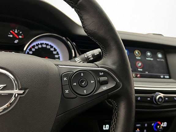 Opel Insignia 16 of 24