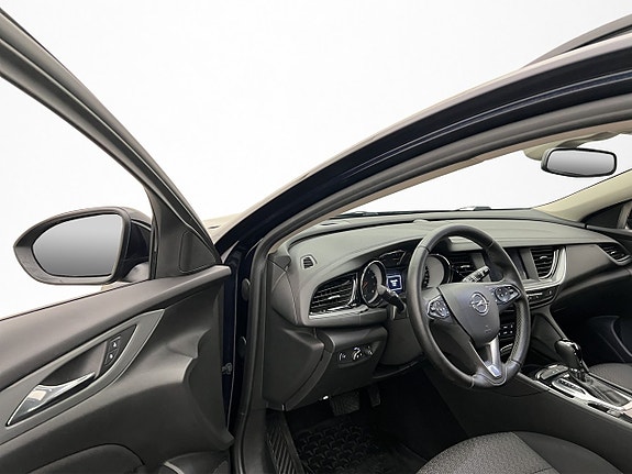 Opel Insignia 10 of 24