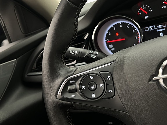 Opel Insignia 14 of 24