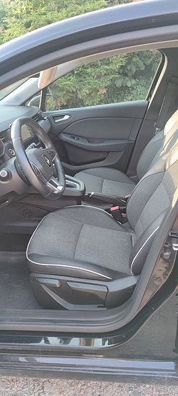 Renault Clio 7 of 10
