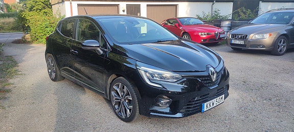 Renault Clio 2 of 10