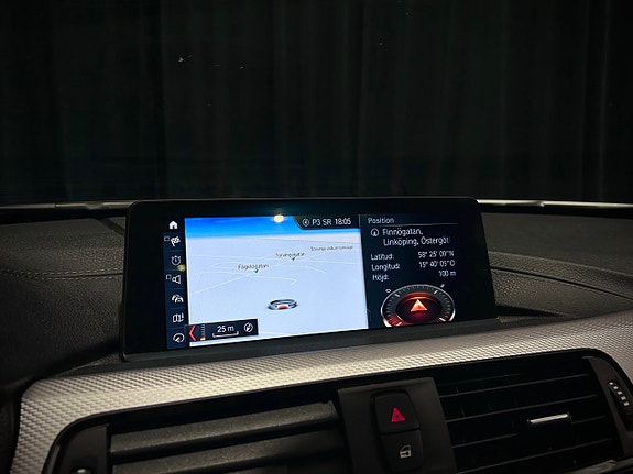 BMW 330i 23 of 30