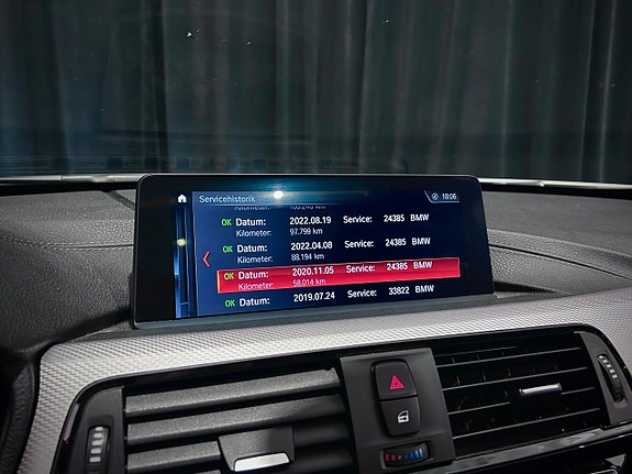 BMW 330i 27 of 30