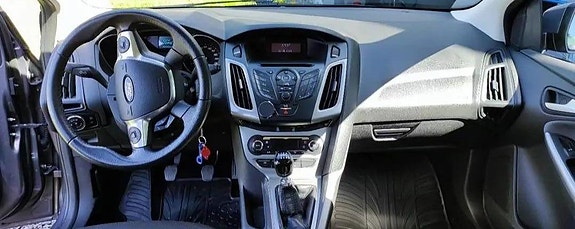 Ford Focus 11 of 12