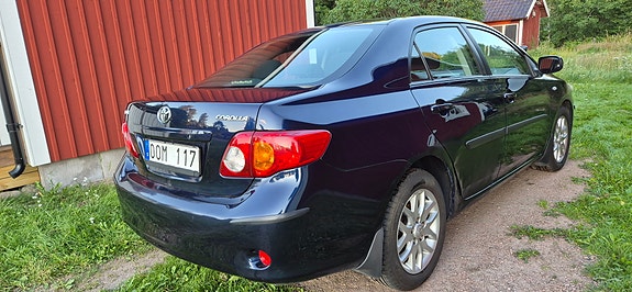 Toyota Corolla 4 of 4