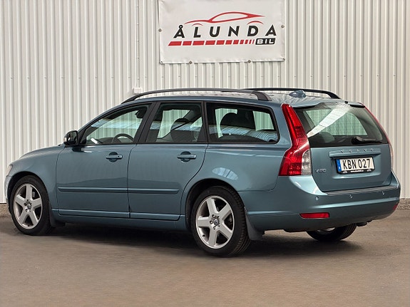 Volvo V50 3 of 20