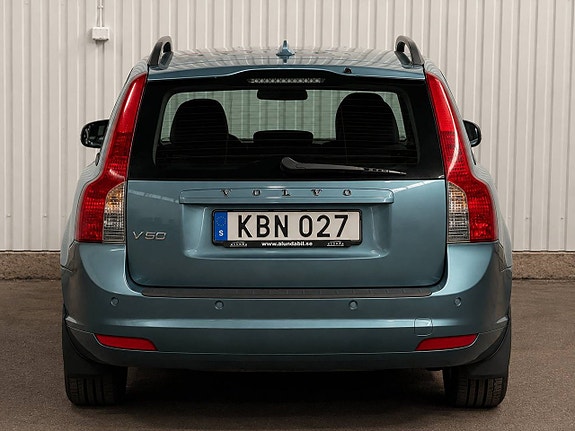 Volvo V50 4 of 20