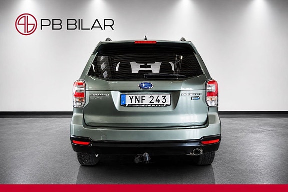 Subaru Forester 4 of 25