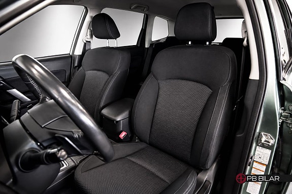 Subaru Forester 9 of 25