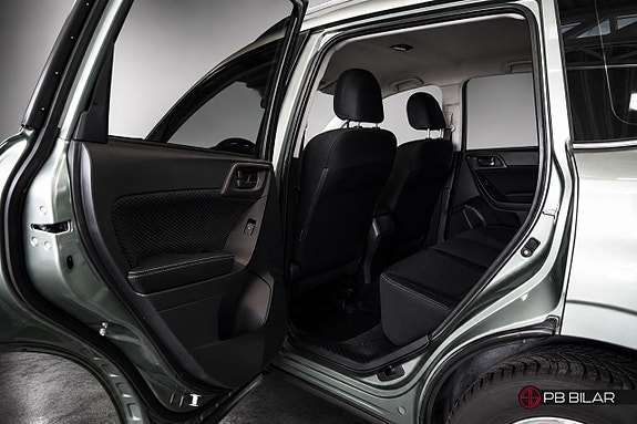 Subaru Forester 10 of 25
