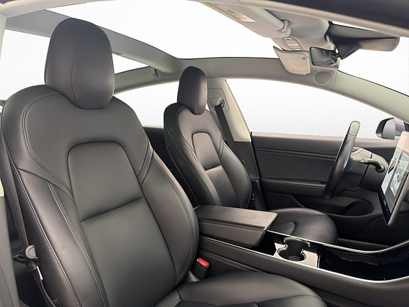Tesla Model 3 23 of 30