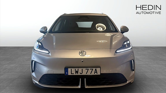 MG MG4 EV Urban 8 of 10
