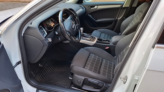 Audi A4 10 of 15
