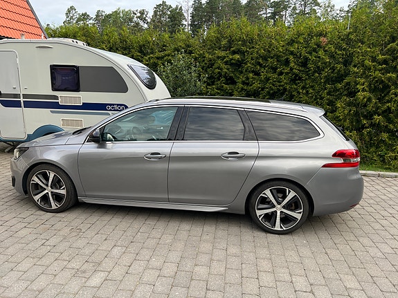 Peugeot 308 SW 7 of 10
