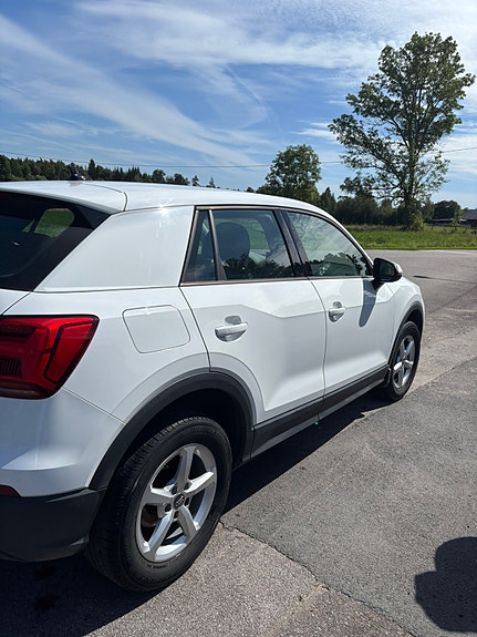 Audi Q2 5 of 9