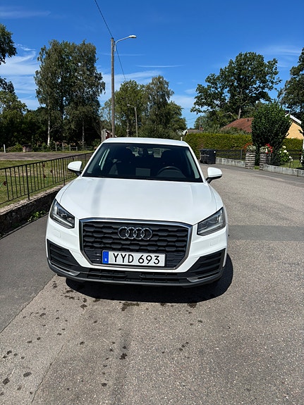 Audi Q2 4 of 9