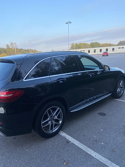 Mercedes-Benz GLC220 d 9 of 10