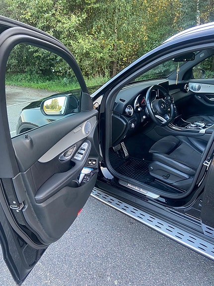 Mercedes-Benz GLC220 d 4 of 10