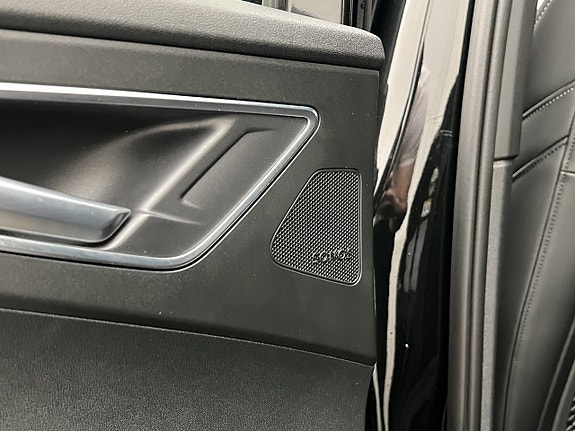 Audi Q4 e-tron 13 of 30