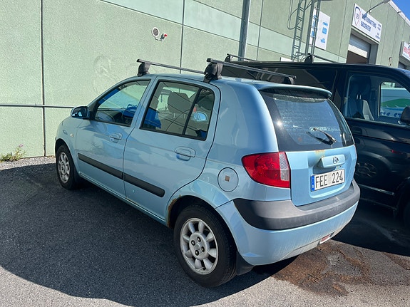 Hyundai Getz 2 of 3
