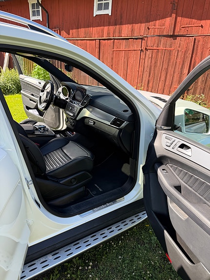 Mercedes-Benz GLS350 d 10 of 12