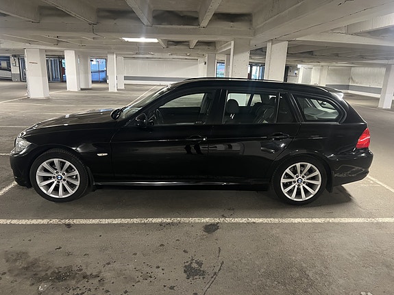 BMW 316d 2 of 9